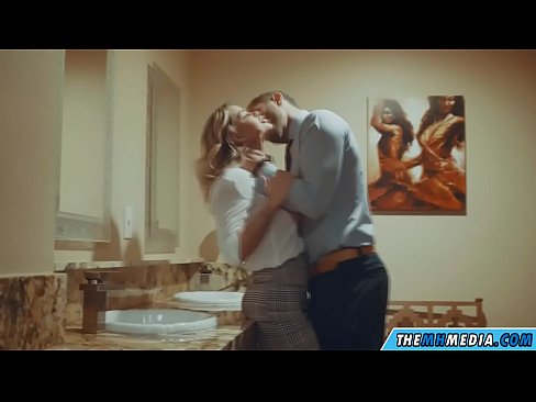 ❤️ Ilehoria busti batek komun publiko batean seduzitzen zaituenean ️❌ Porno %eu.hentaibar-com.ruan ❤